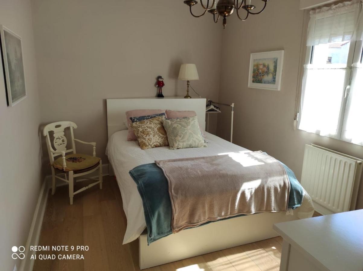 Acogedor Piso De 3 Cerca Del Metro Apartment *